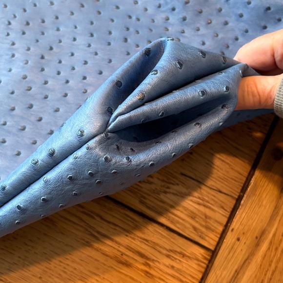 Blue Tote With Matching Pouch - Picture 4 of 11